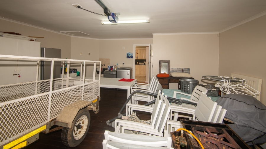 6 Bedroom Property for Sale in Nature On Sea Western Cape